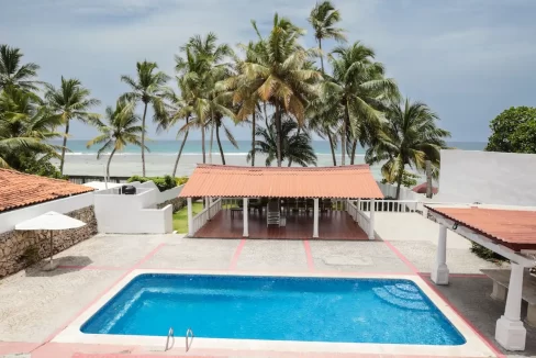 Beachfront Villa with Mini Hotel in Juan Dolio 425